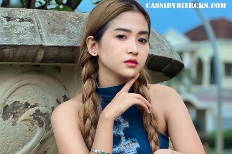Biodata dan Profil Venny Alberti, Tertular Penyakit PMS